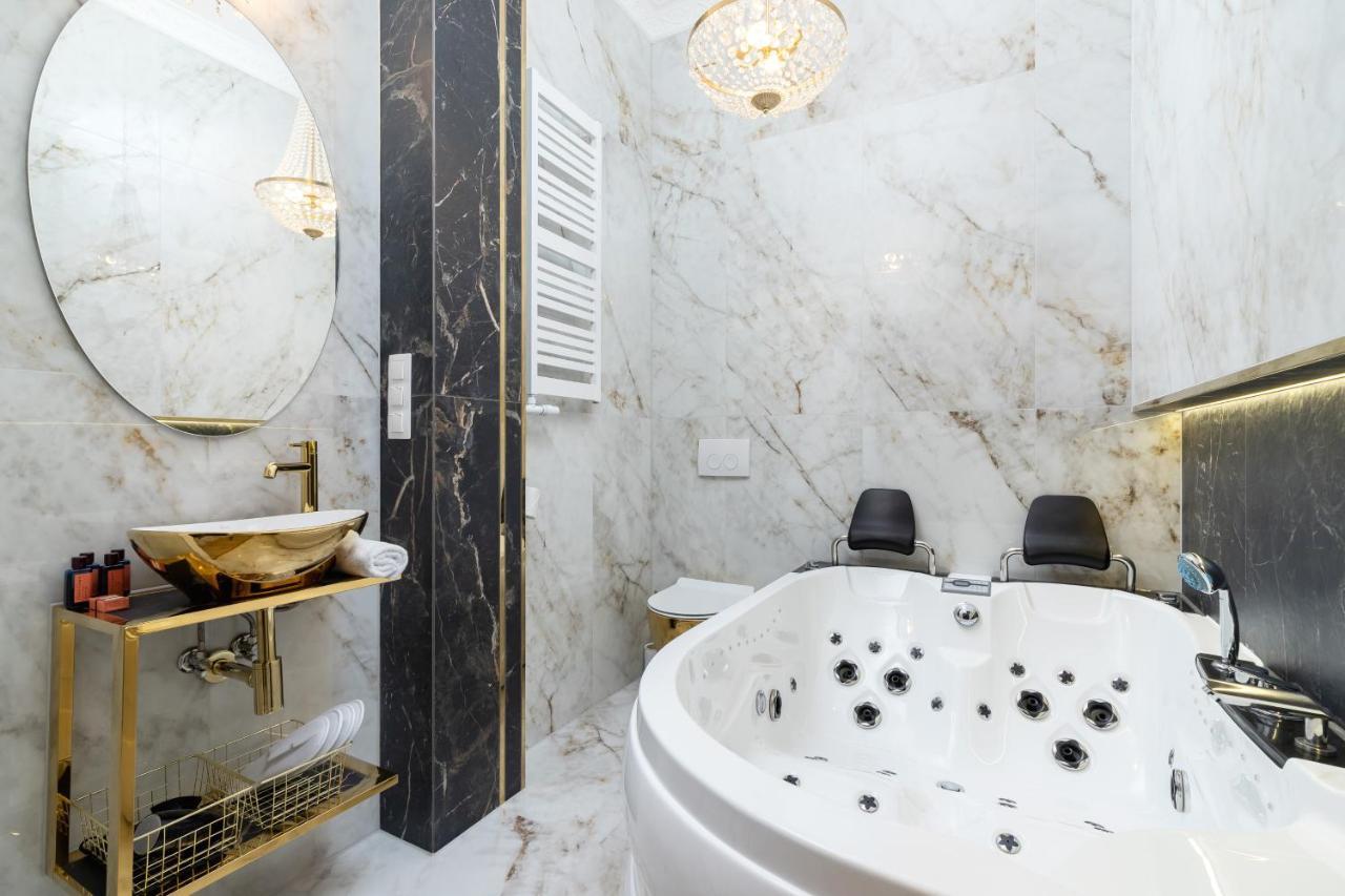 Kazimierz Studio With Jacuzzi By Renters Prestige Cracovia Exterior foto