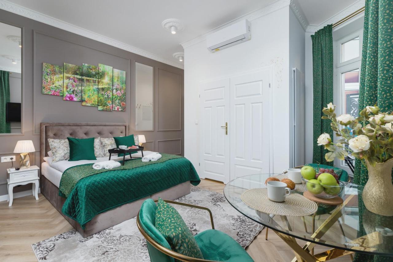 Kazimierz Studio With Jacuzzi By Renters Prestige Cracovia Exterior foto