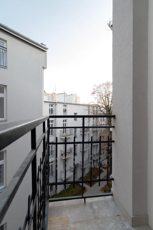 Kazimierz Studio With Jacuzzi By Renters Prestige Cracovia Exterior foto
